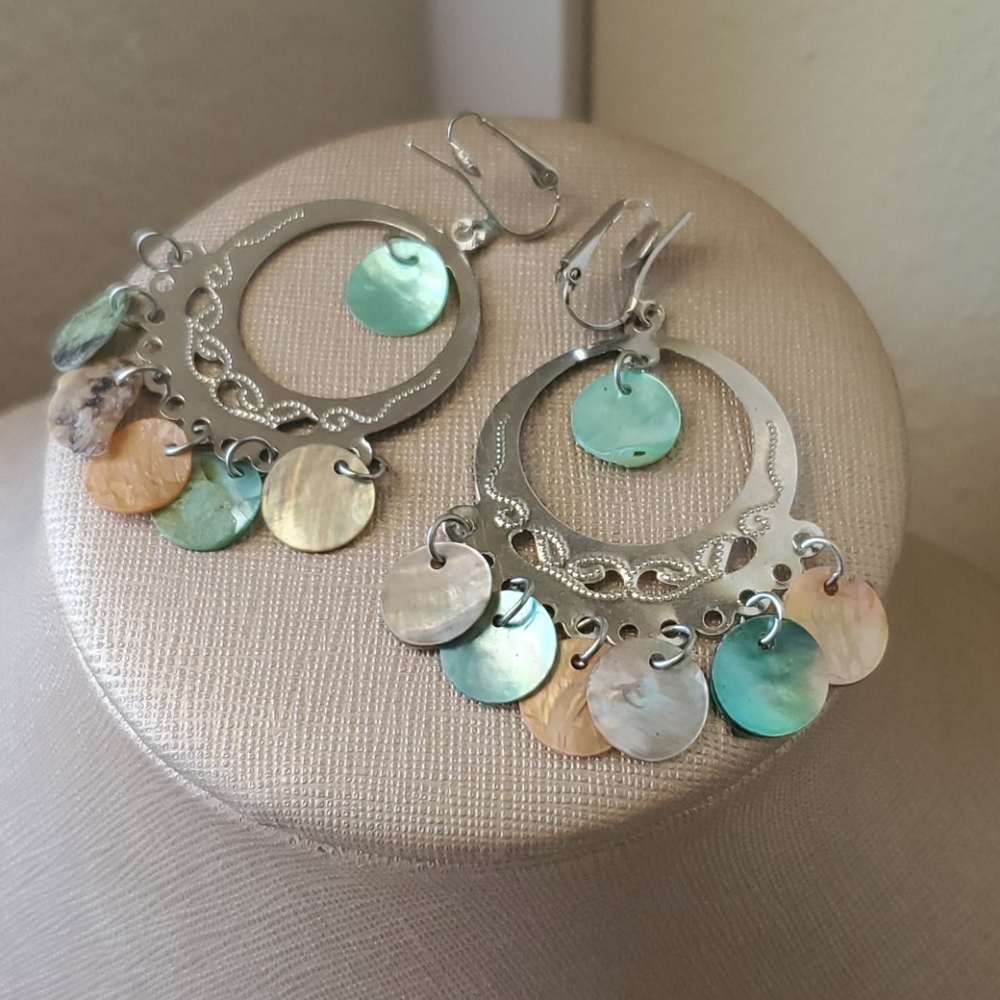 Small hoop earings